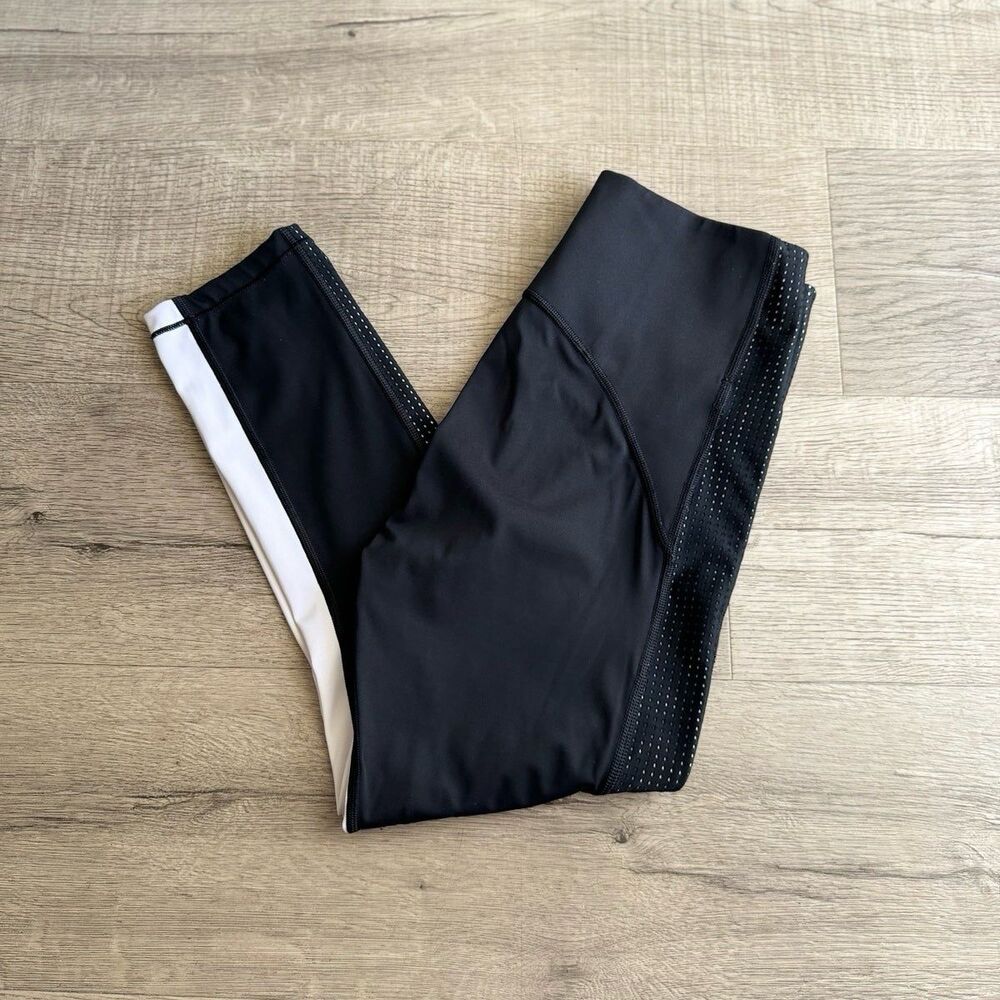 Athleta Hiit It Mesh Capri Leggings Women’s Size Small
